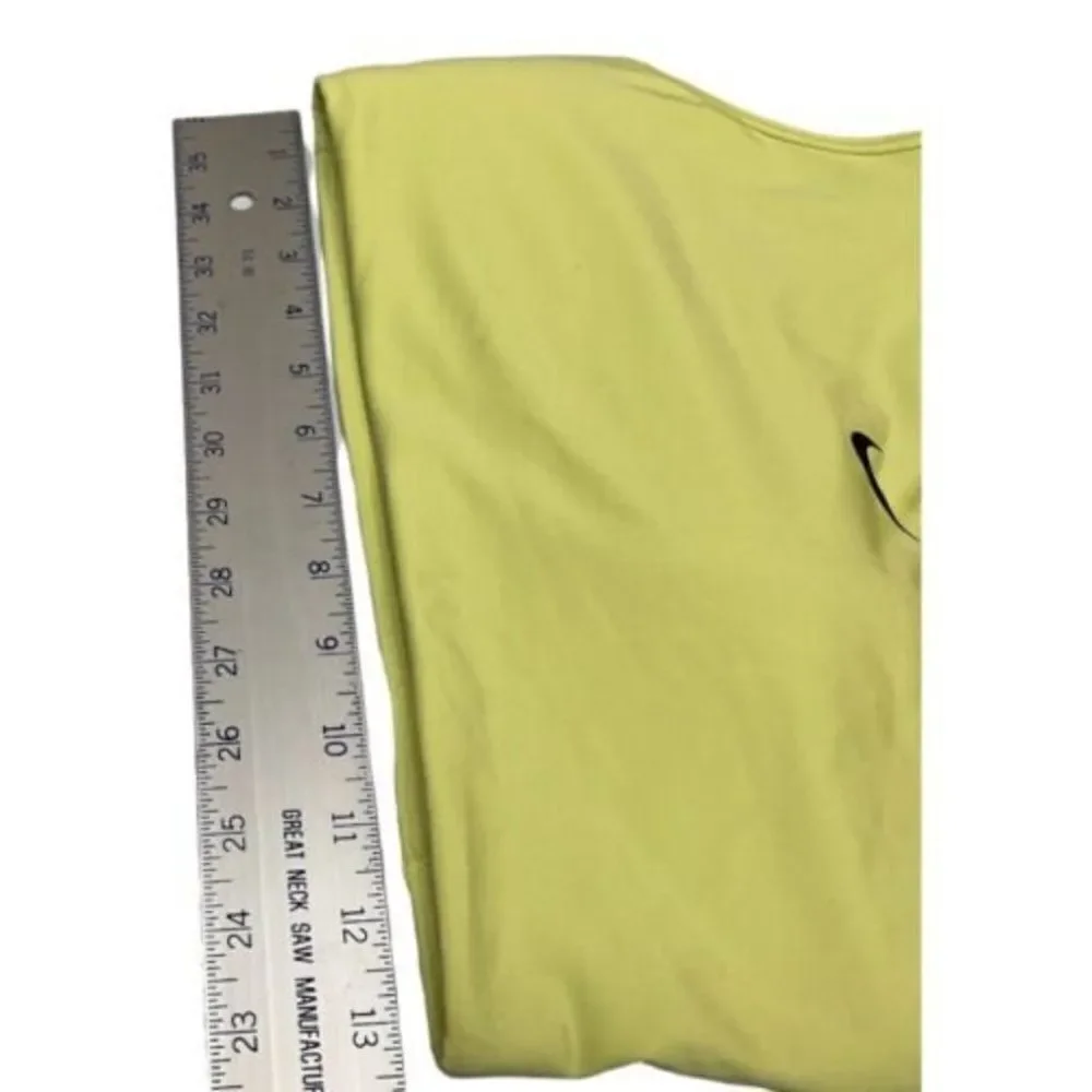 Nike Center Swoosh Sports Bra Womens‎ L Green Athleisure Gym Yoga Padded
